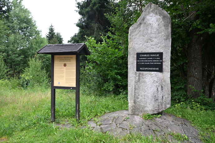 FOTO: Památník ve Stögrově Huti u Volar – stránka 26