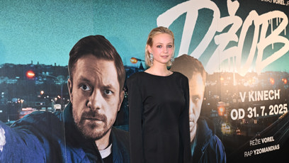FOTO: Herečka Diana Dulínková si ve filmu Džob zahrála manželku Jirky Mádla.