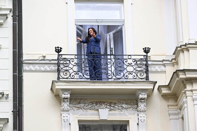 FOTO: Jitka Čvančarová pozdravila fanoušky. – stránka 87