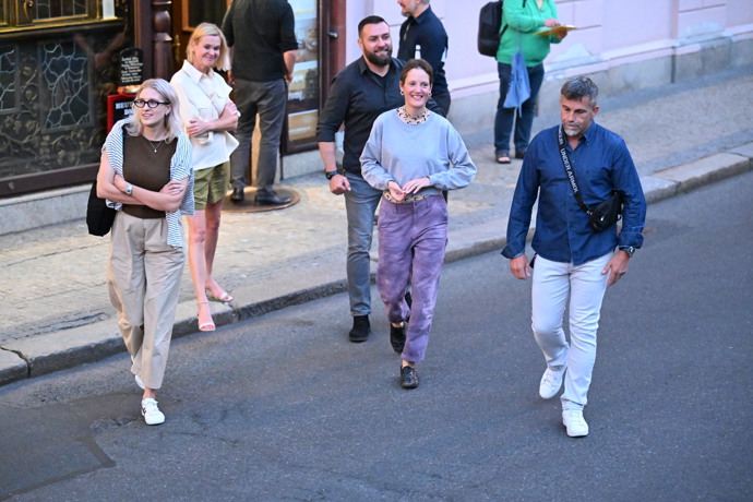 Foto k tématu Vicky Krieps – stránka 43
