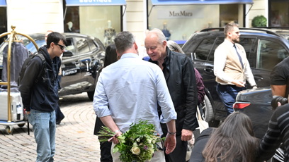 FOTO: Švédský herec a držitel Zlatého glóbu Stellan Skarsgård dorazil do Varů.