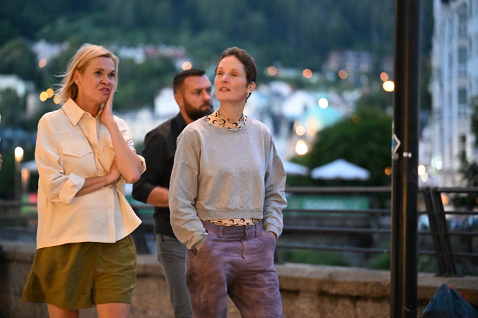 Foto k tématu Vicky Krieps – stránka 51
