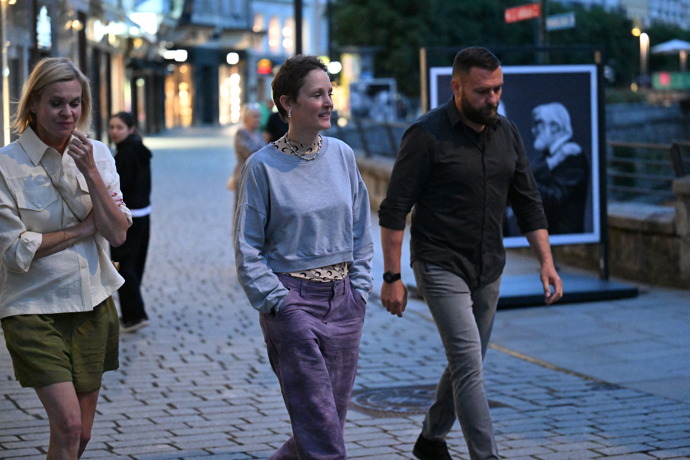 Foto k tématu Vicky Krieps – stránka 32