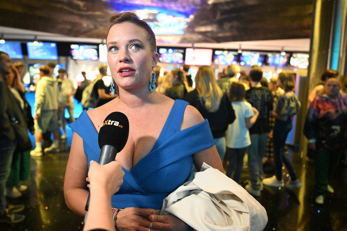 FOTO: Kristýna Leichtová vypadala zamyšleně. – stránka 18