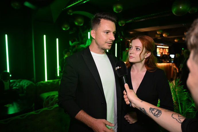 FOTO: Kašák dorazil na Tvář roku po boku Kateřiny. – stránka 10