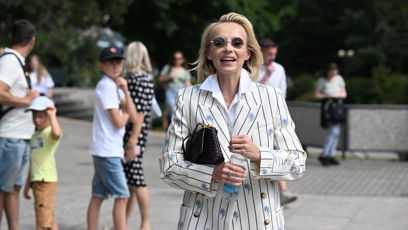 FOTO: Jana Plodková na karlovarské kolonádě.