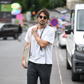 Letos si do Varů přibalil několik netradičních párů bot Jordan Haj.