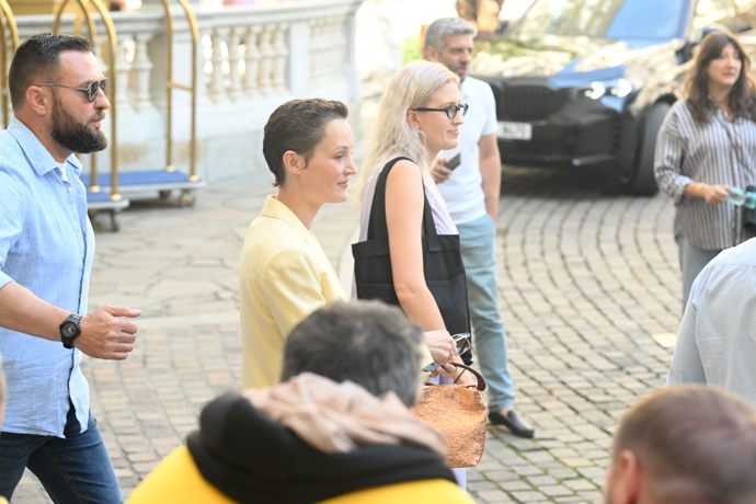 FOTO: Vicky Krieps v Karlových Varech. – stránka 3