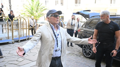 FOTO: Michael Douglas dorazil do Karlových Varů.