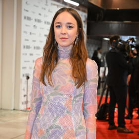 Denisa Barešová (29) na závěrečném večeru ve Varech vsadila na naprostou jednoduchost, co se vlasů týče.