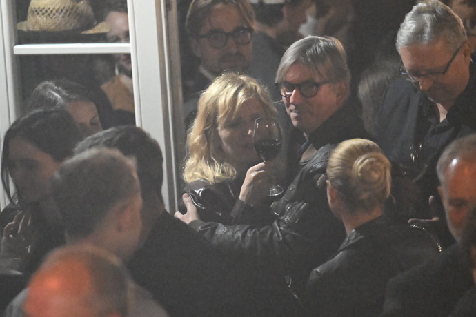 FOTO: Jiří Strach i Geislerová si večírek zjevně užívali. – stránka 65