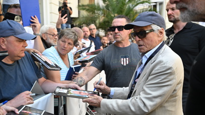 FOTO: Michael Douglas dorazil do Karlových Varů.