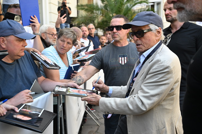 FOTO: Michael Douglas dorazil do Karlových Varů. – stránka 83