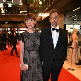 Andrea Bartošková po boku svého syna Janka.