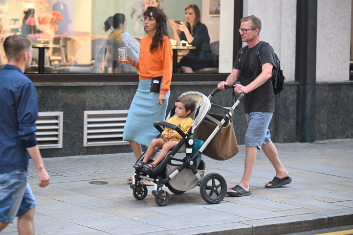FOTO: Matěj Hádek s rodinkou ve Varech. – stránka 4