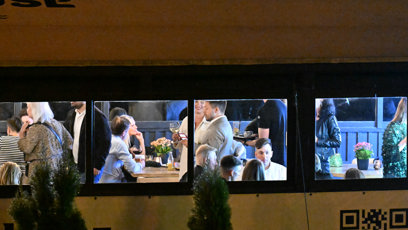 FOTO: Hosté se bavili až do noci.