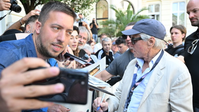 FOTO: Michael Douglas dorazil do Karlových Varů.