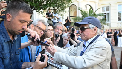 FOTO: Michael Douglas dorazil do Karlových Varů.