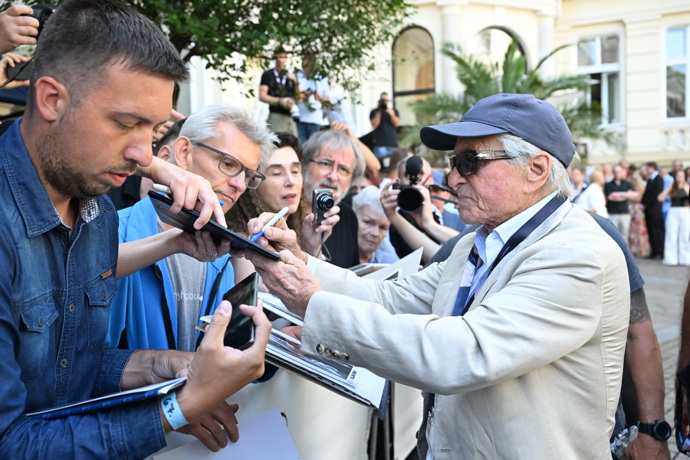 FOTO: Michael Douglas dorazil do Karlových Varů. – stránka 74