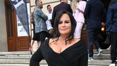 FOTO: Jitka Čvančarová měla spuštěné rukávy, které působily elegantně.