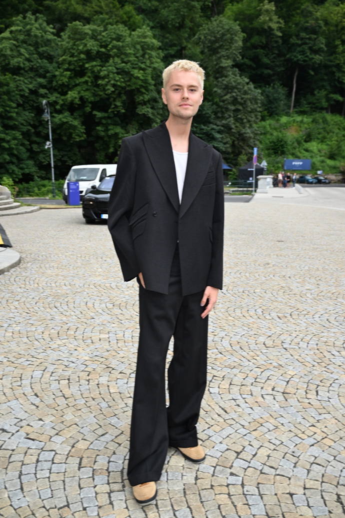FOTO: Jan Černý v černé...