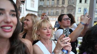 FOTO: Dana je z koncertu nadšená.