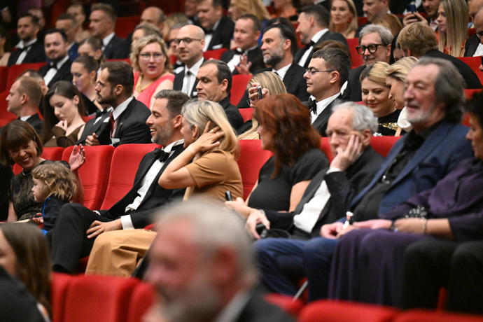 FOTO: Bolek Polívka také nechyběl. – stránka 17