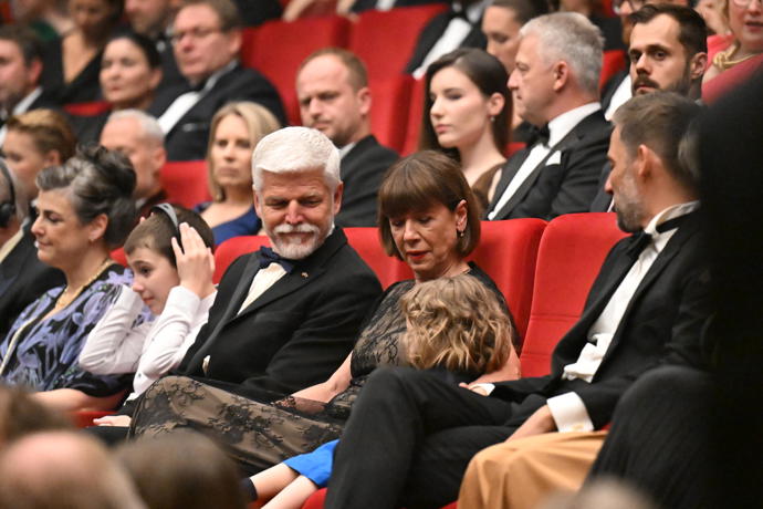 FOTO: Petr Pavel je opravdu sympatický muž. – stránka 73