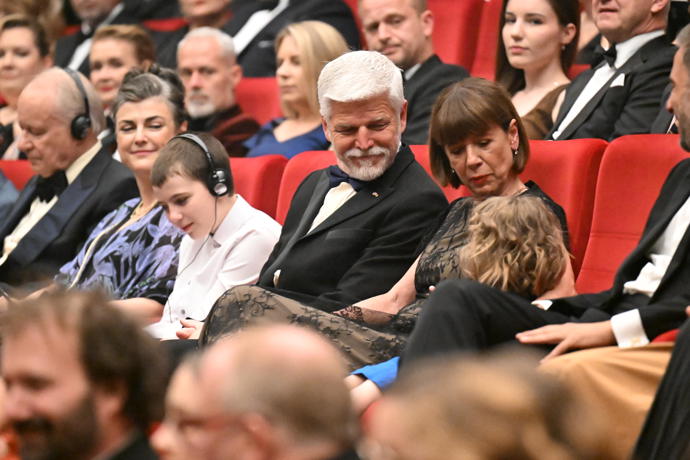 FOTO: Petr Pavel dorazil s Andreou Bartoškovou. – stránka 27