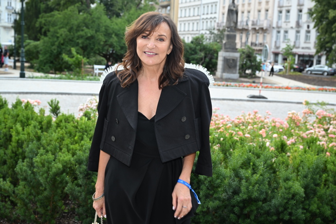FOTO: Beata Rajská ví, že černé šaty nikdy nezklamou. – stránka 3