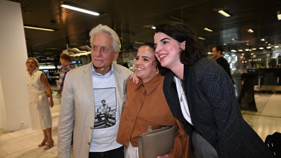 FOTO: Michael Douglas se vyfotil s herečkou Antonií Formanovou, vnučkou Miloše Formana.