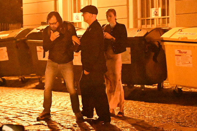 FOTO: Hynek Čermák dal fotografovi hlavičku – stránka 88