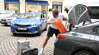 FOTO: Janek Bartoška dorazil na Karlovarský festival už ve čtvrtek odpoledne.