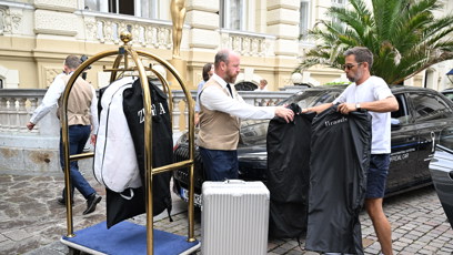 FOTO: Janek Bartoška vzal s sebou spoustu outfitů.