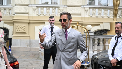FOTO: Janek Bartoška vypadal jako stylový mafián.
