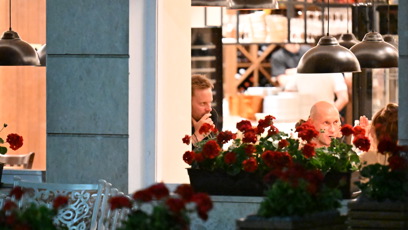FOTO: Po Mattoni lounge se klan přesunul na večeři.