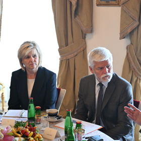 Eva Pavlová a Petr Pavel.