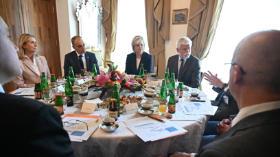 FOTO: Eva Pavlová a Petr Pavel se zúčastnili jednání o problematice rakoviny slinivky.