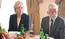 Eva Pavlová a Petr Pavel se zúčastnili jednání o problematice rakoviny slinivky.