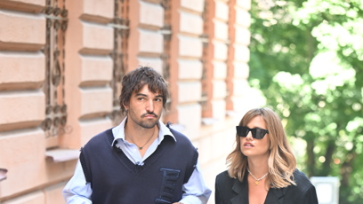 FOTO: Emma Smetana a Jordan Haj v centru Karlových Varů.