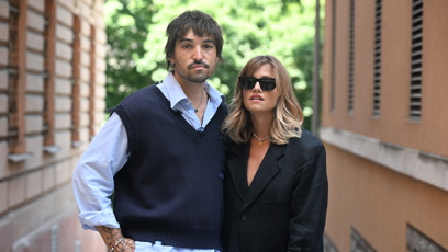 FOTO: Emma Smetana a Jordan Haj v centru Karlových Varů.
