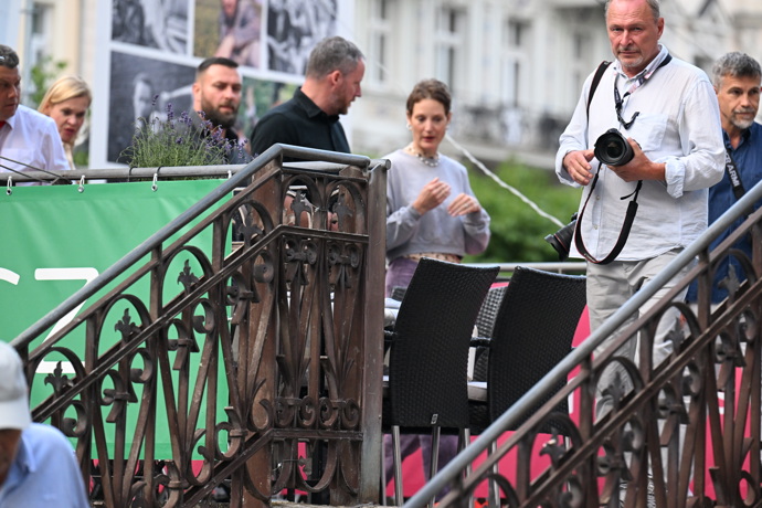 Foto k tématu Vicky Krieps – stránka 30