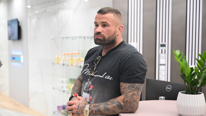 FOTO: Karlos Vémola si nemyslí, že by Pavel Tóth měl na to porazit profesionálního zápasníka.