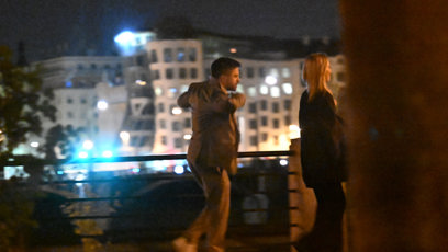 FOTO: Jiří Mádl odcházel s blondýnkou.