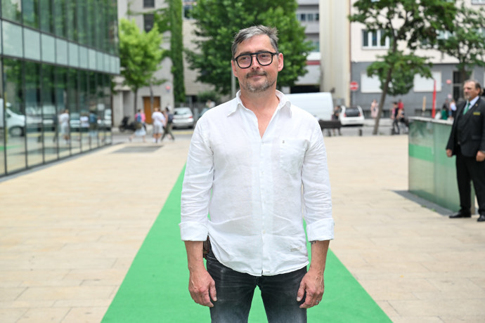 FOTO: Herec Jiří Vyorálek. – stránka 1