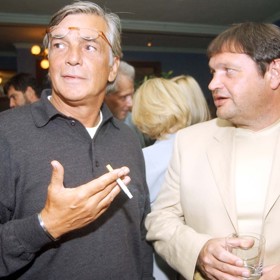 Píše se rok 2003 a Josef s Jiřím Bartoškou užívají festival ve Varech společně.