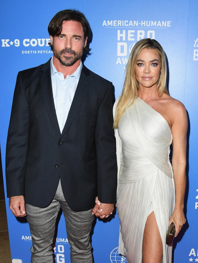 FOTO: Denise Richards s manželem Aaronem Phypersem. – stránka 1