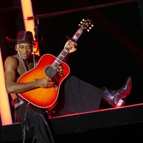 Madonna tvrdí, že je jí adoptovaný synek ze všech dětí nejpodobnější, i když nemají společné geny. David je také zaměřený na cíl a umí se o sebe postarat. Po maturitě odešel z domu a snaží se prorazit v New Yorku jako učitel hry na kytaru.