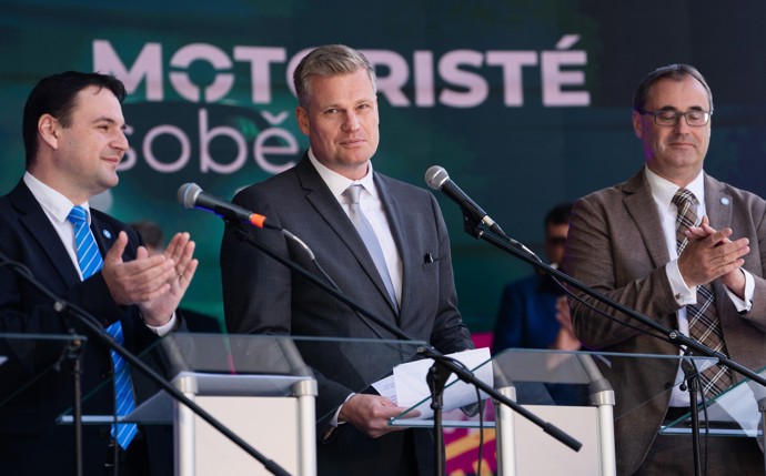 Foto k tématům Filip Turek, Petr Macinka