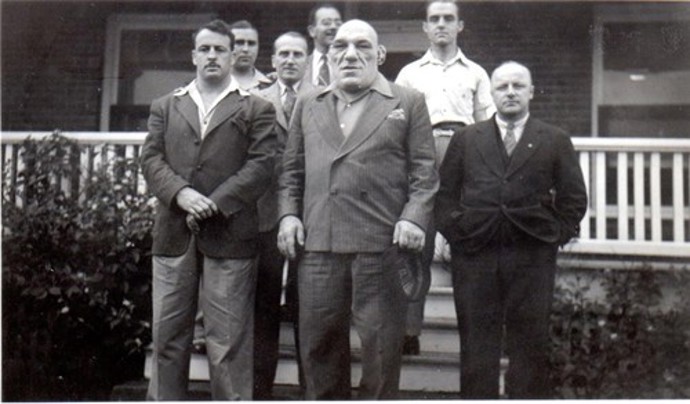 FOTO: Maurice Tillet jako předobraz Shreka. – stránka 2